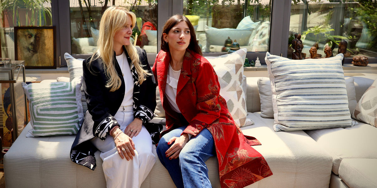 Il cappotto indiano da donna: l’eleganza artigianale che arriva dall’Oriente
