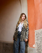 giacca donna Khiva in tessuto ikat bianco e nero