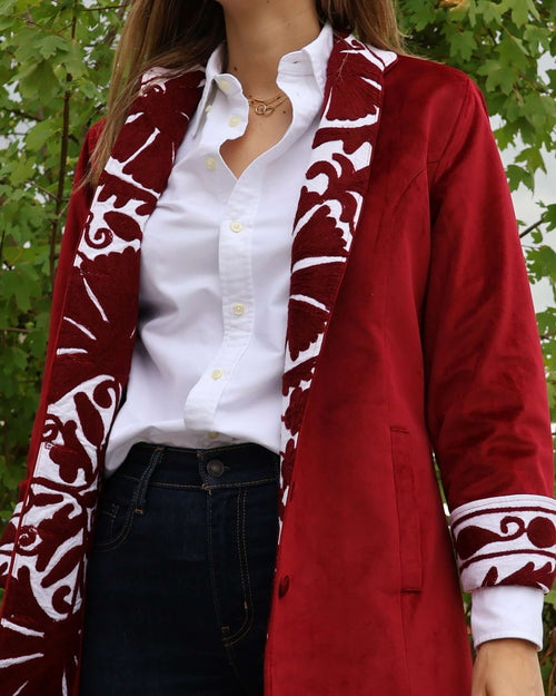 cappotto Jaipur bordeaux velluto di seta ricamo suzani anirav brand