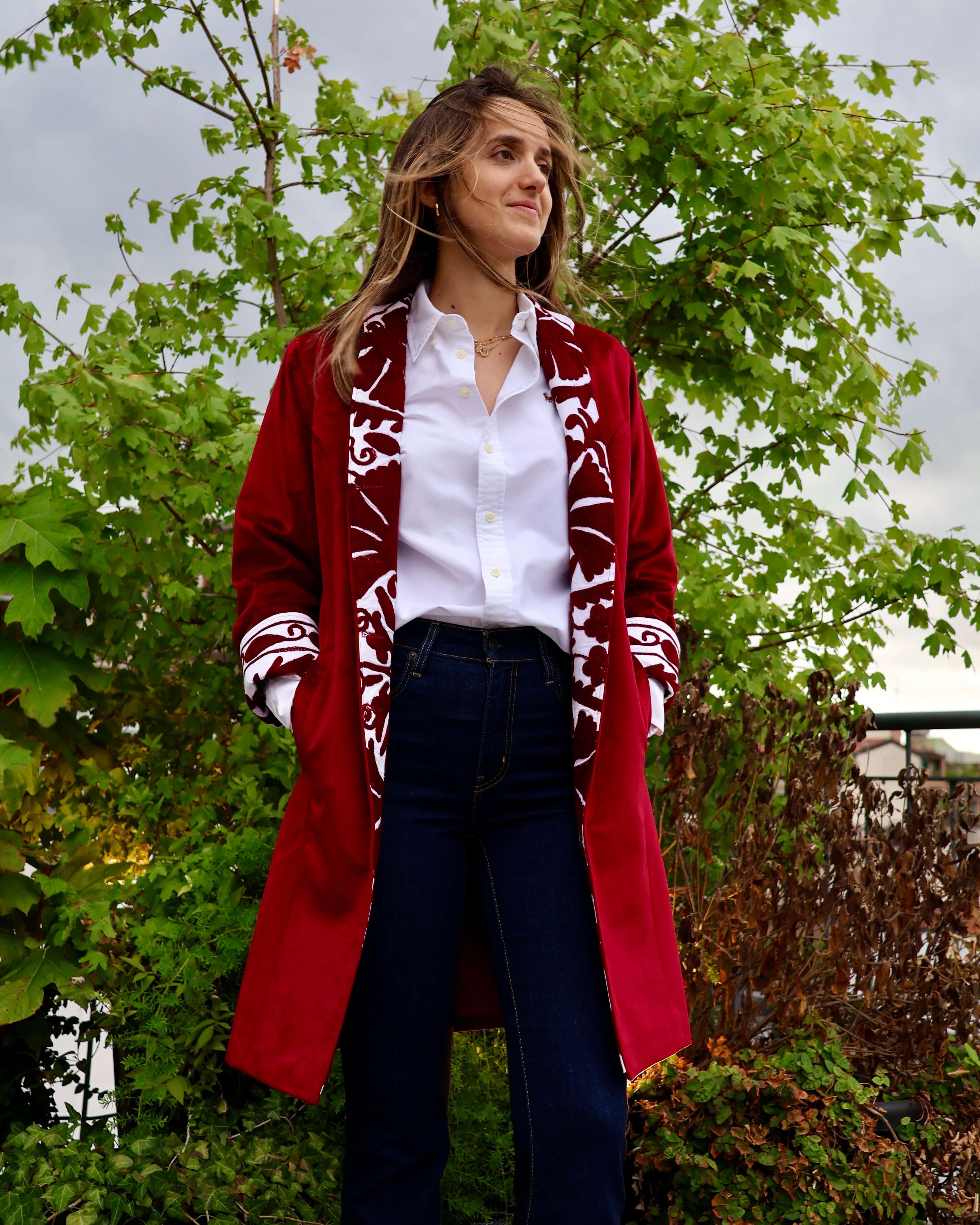 cappotto Jaipur bordeaux velluto di seta ricamo suzani anirav brand