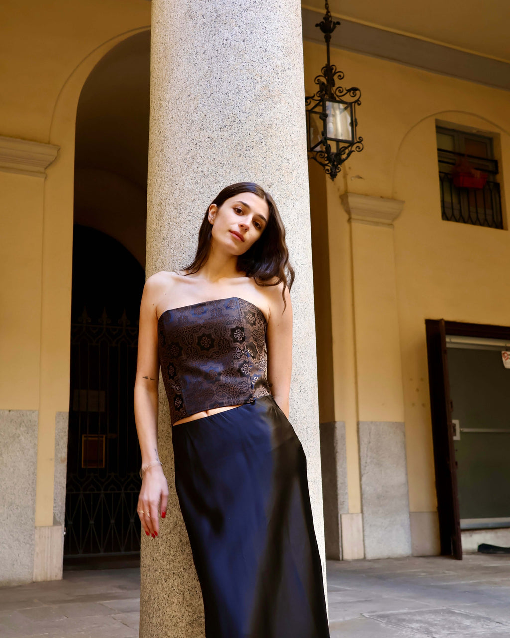 corsetto donna outfit casual elegante facile
