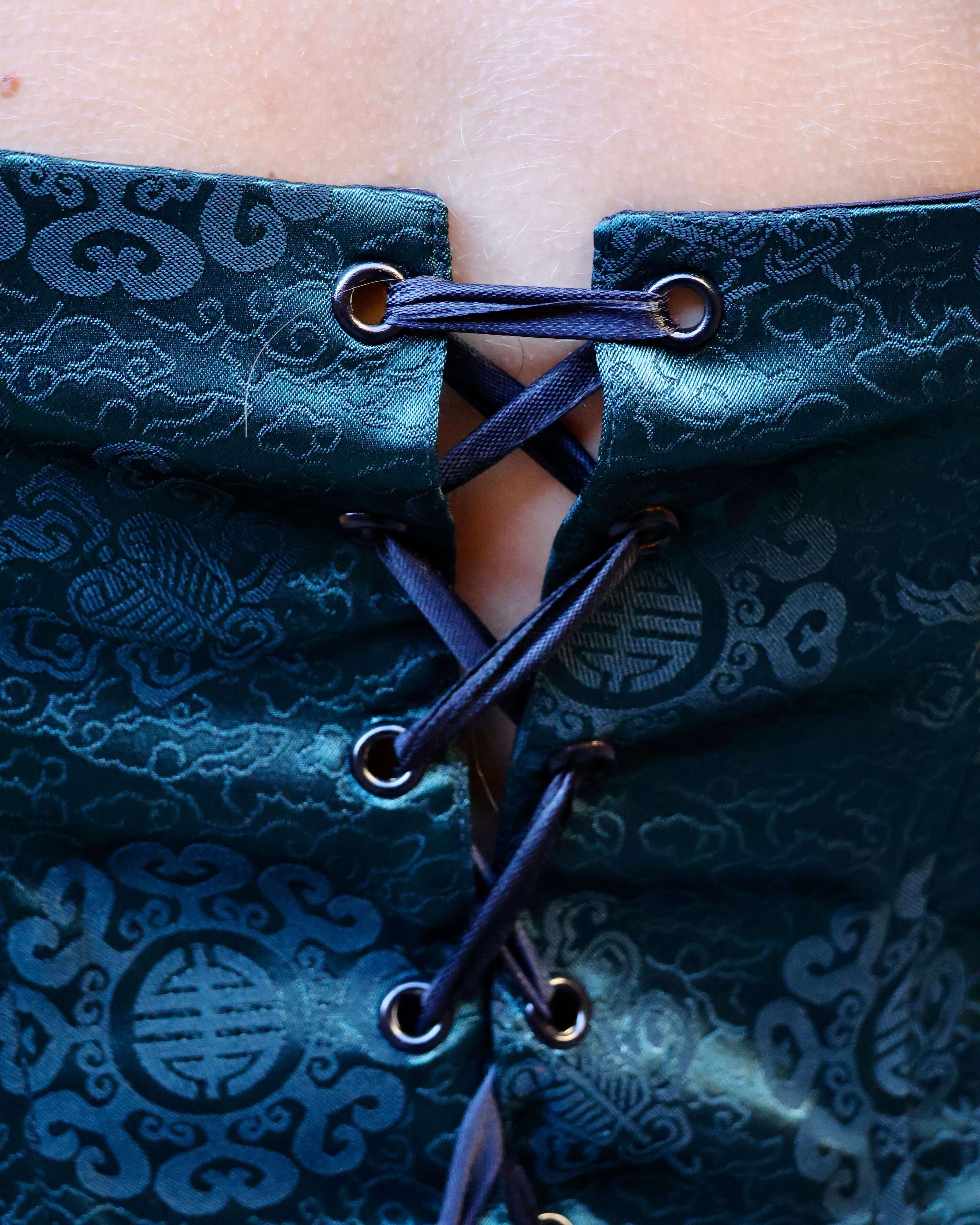 corsetto artigianale donna tessuti unici anirav brand