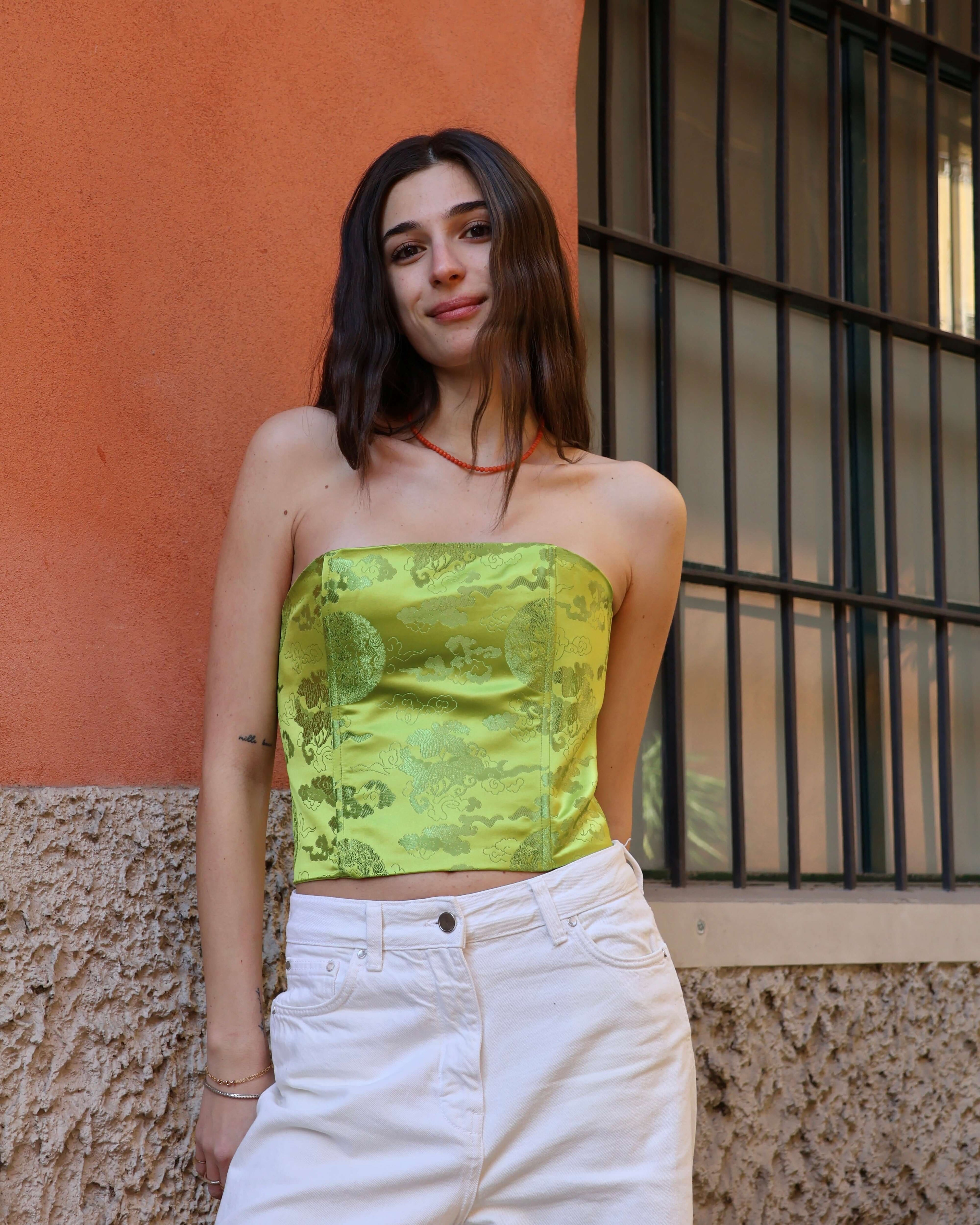 corsetto donna elegante outfit estate