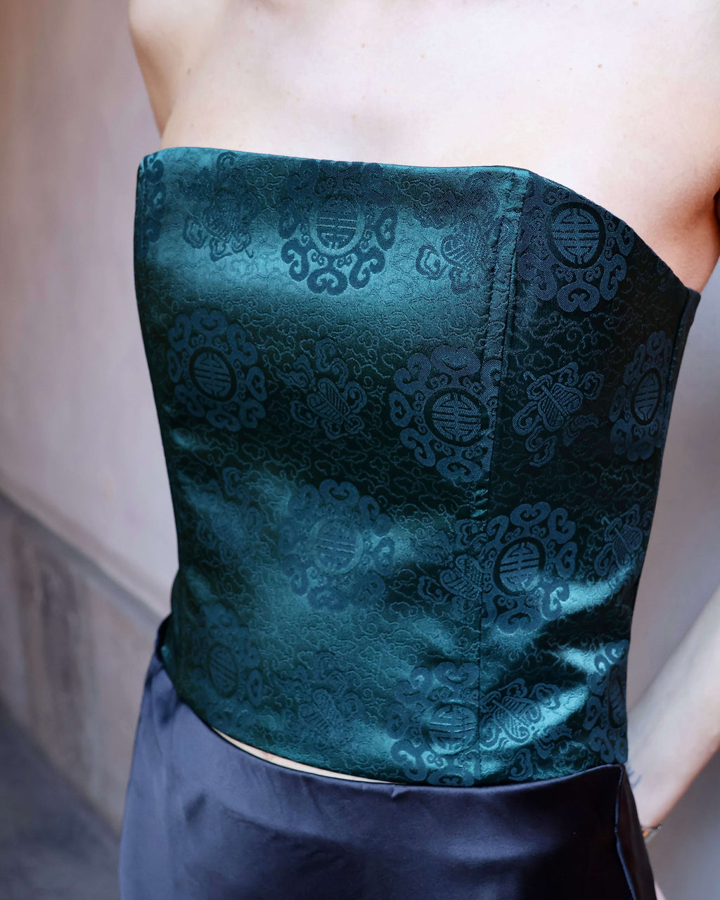 corsetto fatto a mano design contemporaneo donna
