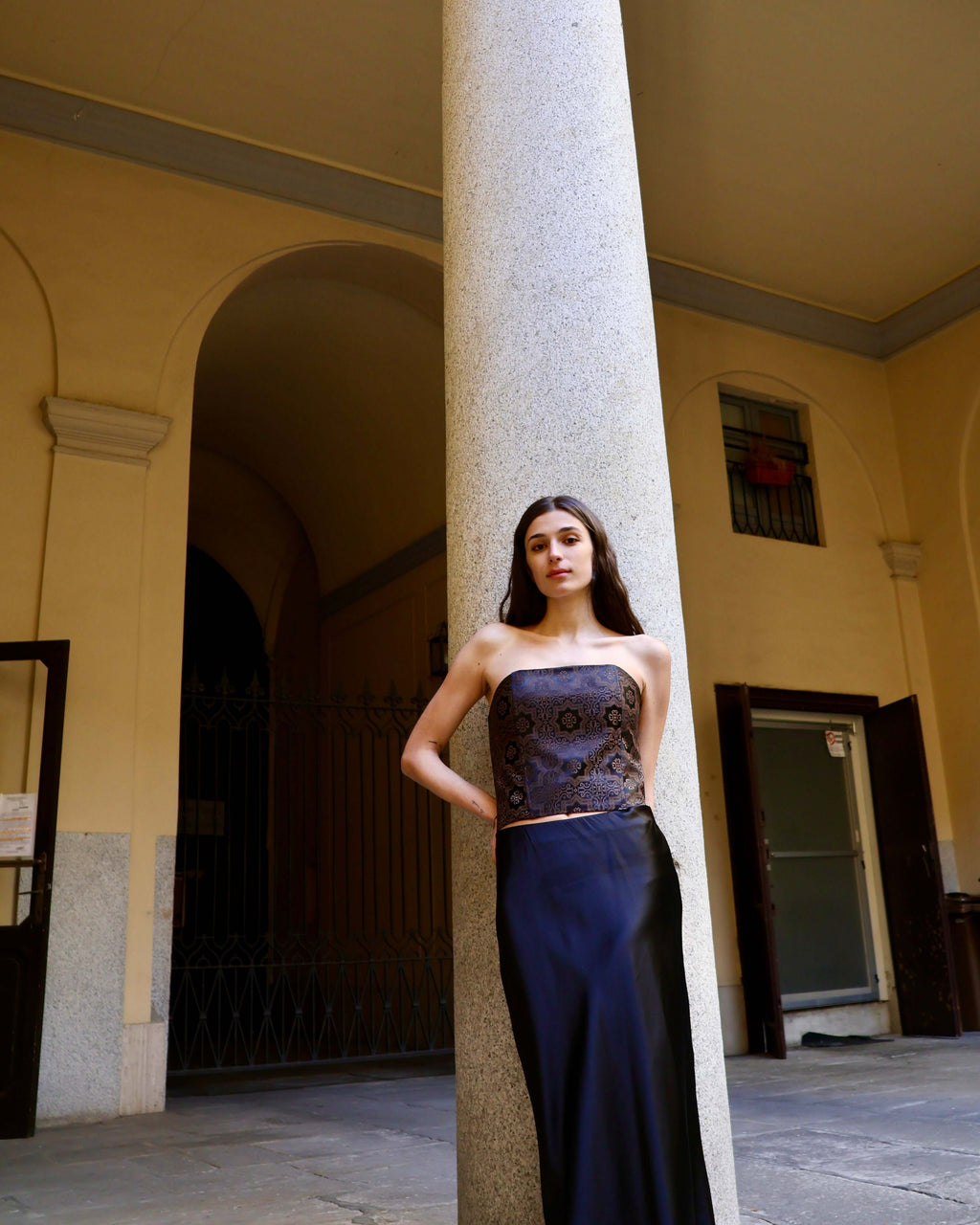 corsetto moda donna tendenza 2025 outfit
