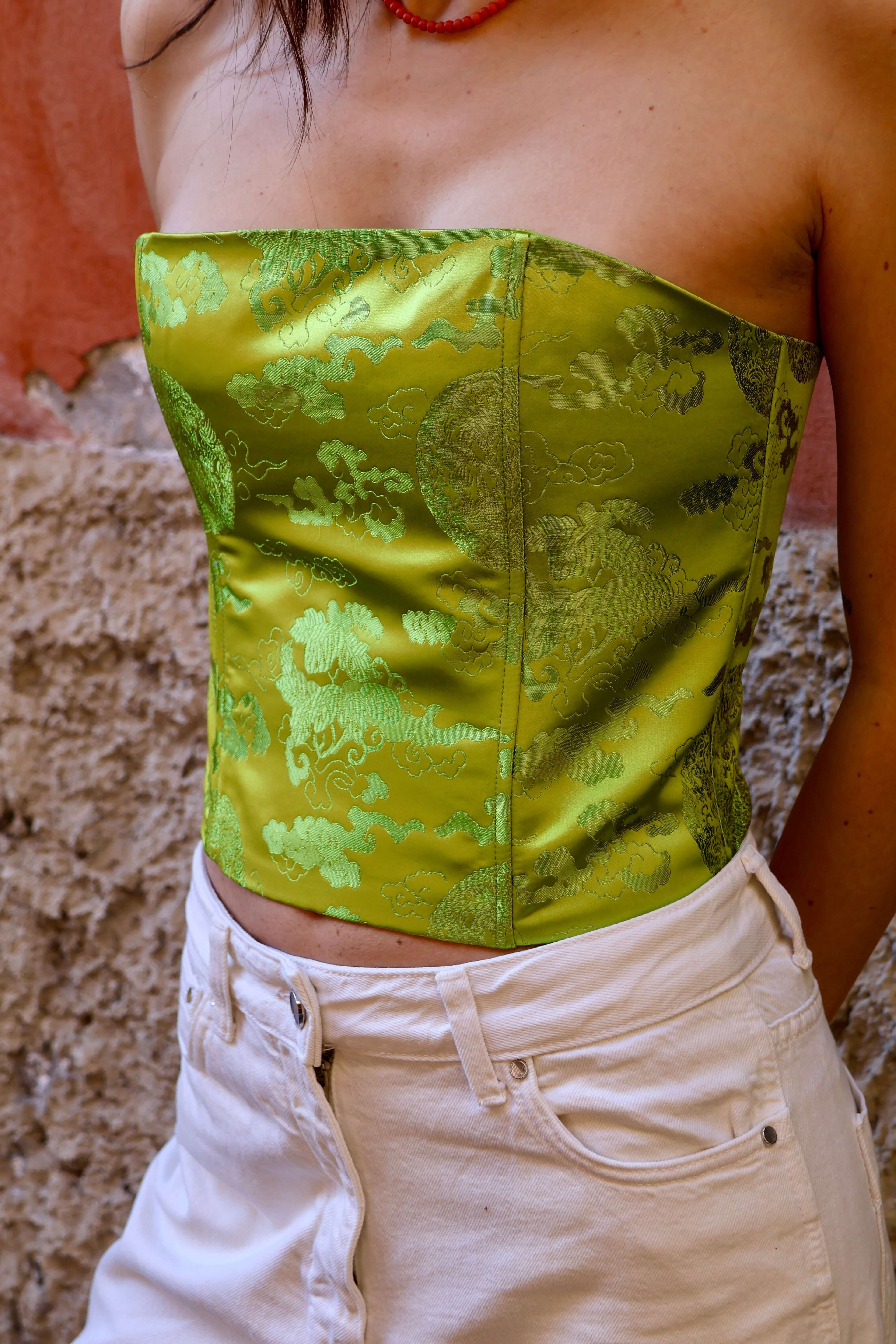 lavorazione artigianale corsetto donna anirav brand