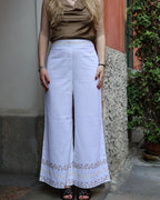 Petra trousers in linen and hand-embroidered